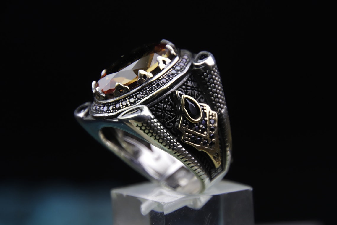 925 Sterling Silver Men's Ring with Zultanite Stone, Unique Silver Ring decorated with tiny Zircon Stones on the sides